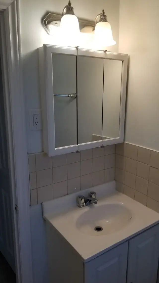 One Bedroom in Etobicoke by the Lake - Photo 8