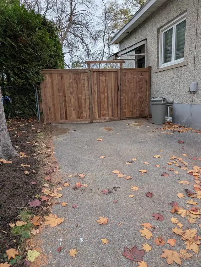 wood fence pro builder Representing the 613 - Photo 5