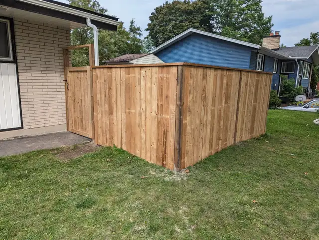 wood fence pro builder Representing the 613 - Photo 9