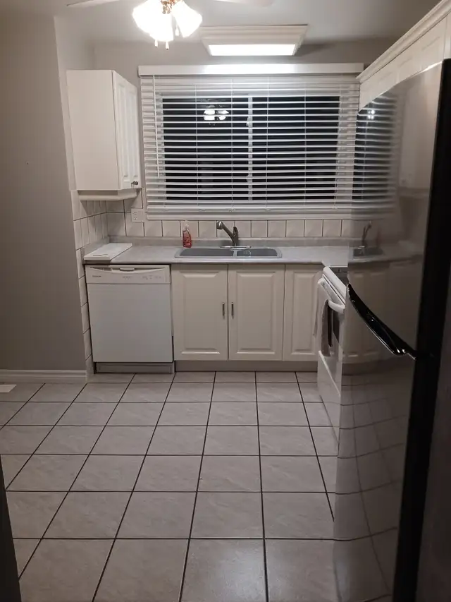 TOWNHOUSE FOR RENT - Photo 3