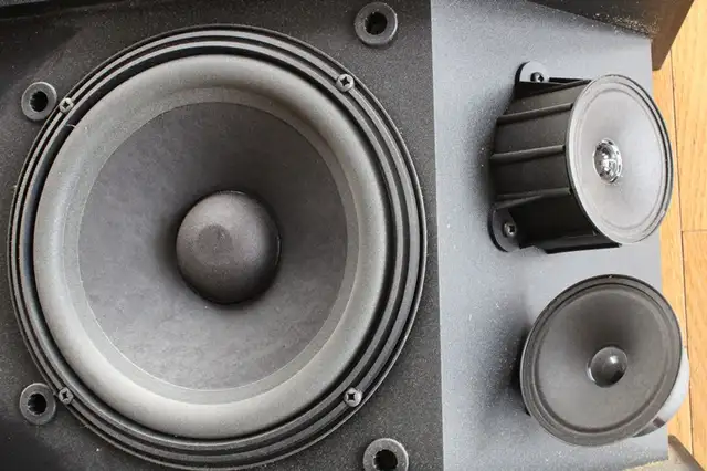 PAIR of BOSE SPEAKERS - Photo 4