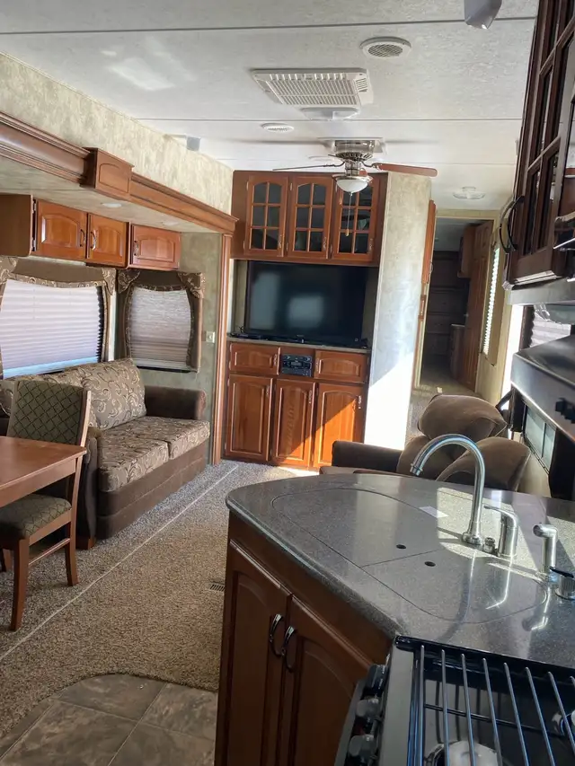 must sell this weekend - Photo 5
