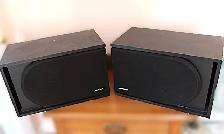 PAIR of BOSE SPEAKERS