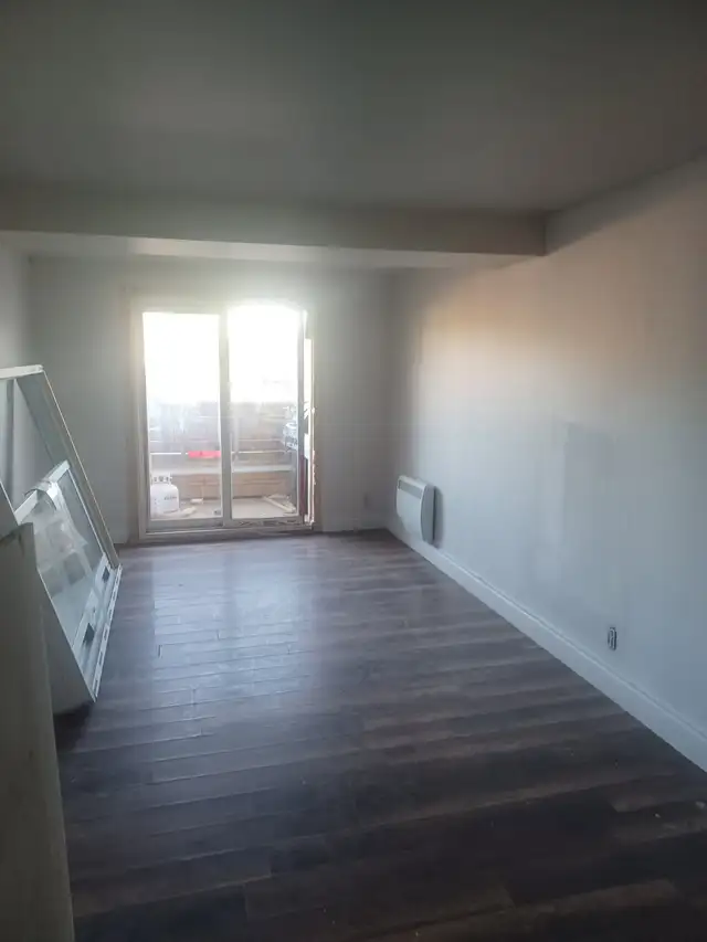 4 1/2 avec 2 chambres fermées à l'étage - Photo 3
