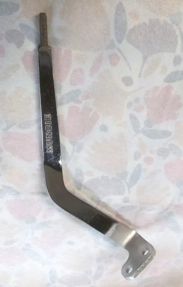 1969 to 1972 Chevrolet Muncie 4 speed handle ..... OEM original - Photo 2