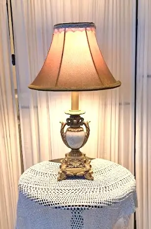 TABLE LAMP - Photo 2