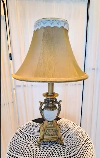 TABLE LAMP - Photo 7