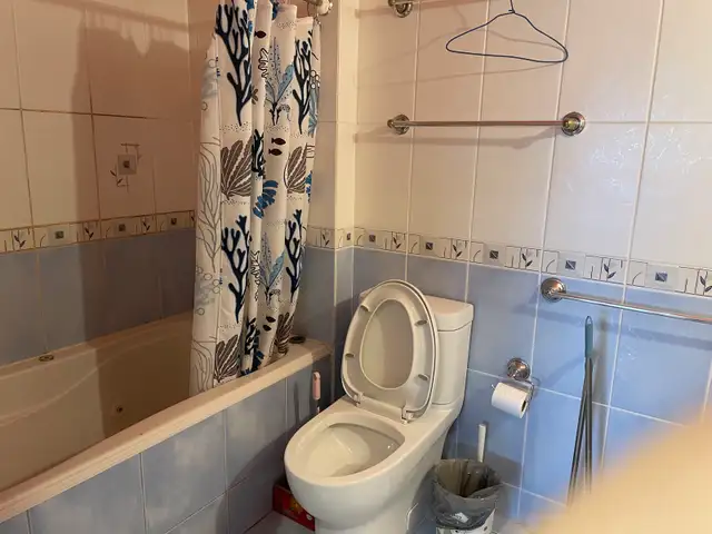 Chinatown center: A master bedroom to rent - Photo 6