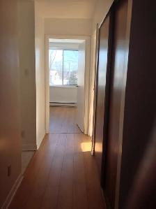 Beau condo 4 1/2 à louer dispo 1er jullet - Photo 3