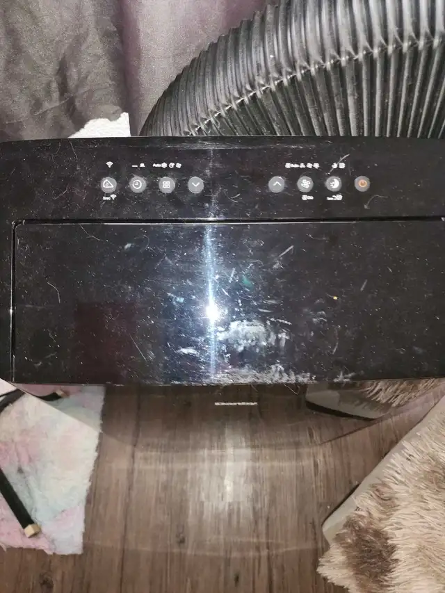 Danby Air Conditioner - Photo 2