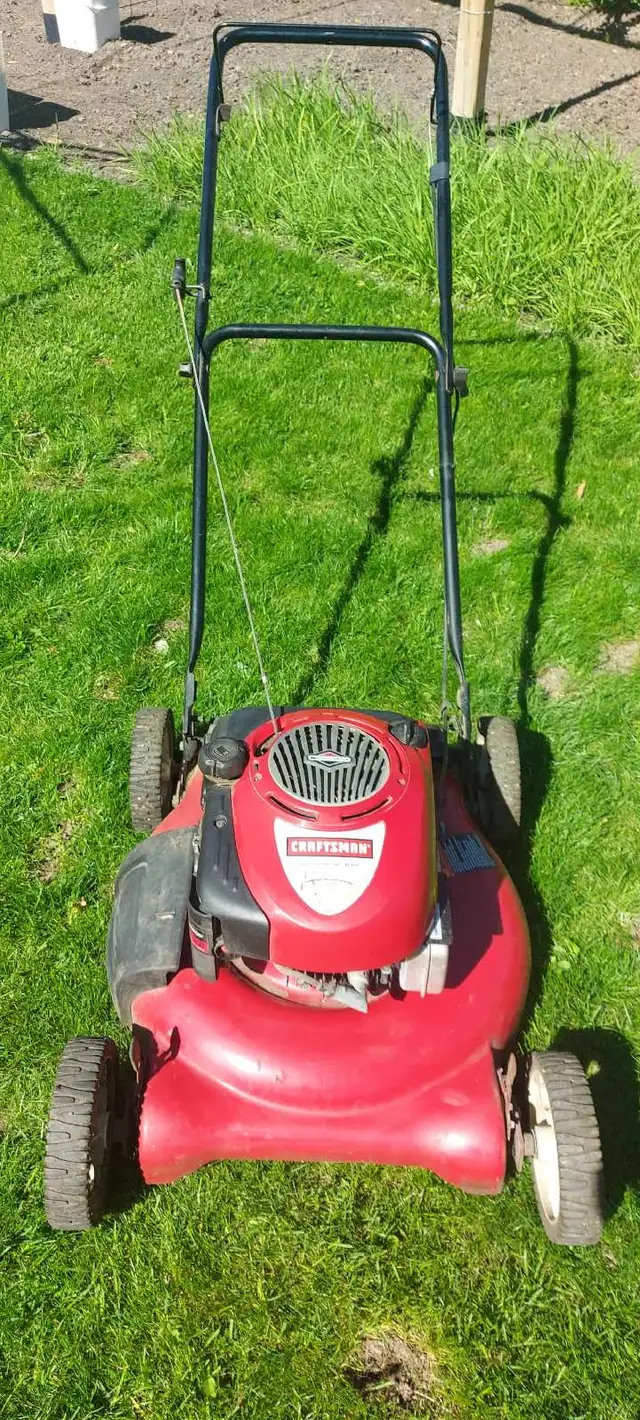 Lawn Mower - Photo 2