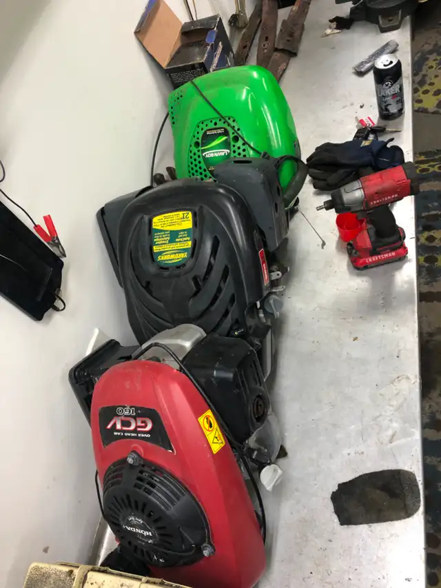 Lawnmower engine’s