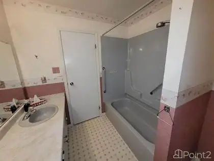 Short term room for rent - Photo 8