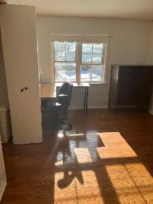 Room for Rent Near Newnham Campus Seneca - Photo 3
