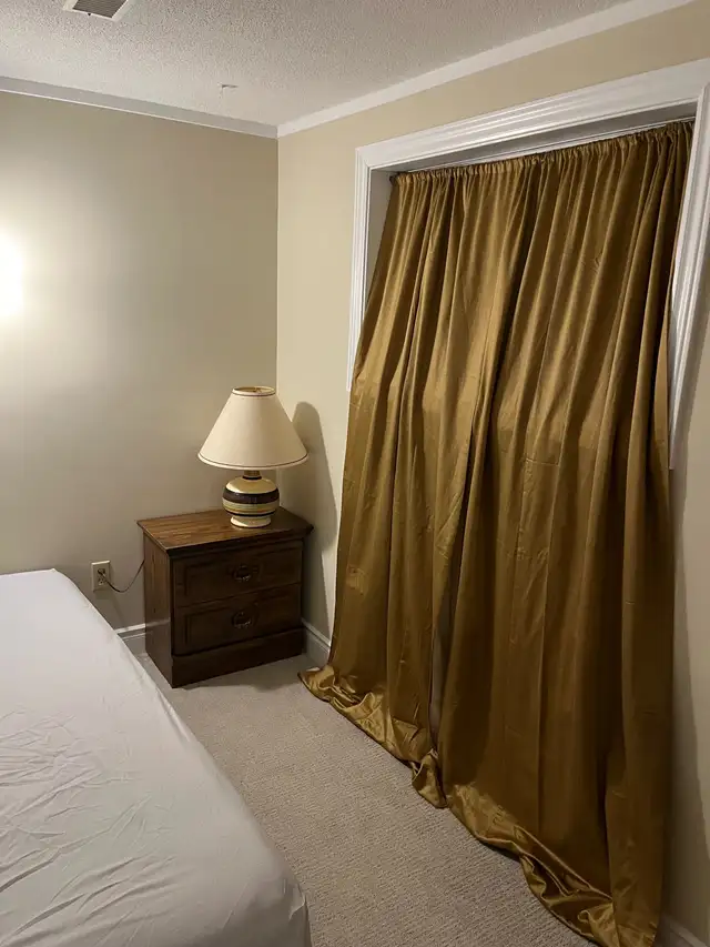 Extra large basement bedroom - Photo 5