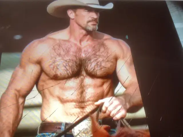 Wanted cowboy as general labourer ,carpentry, listing menswear - Photo 9