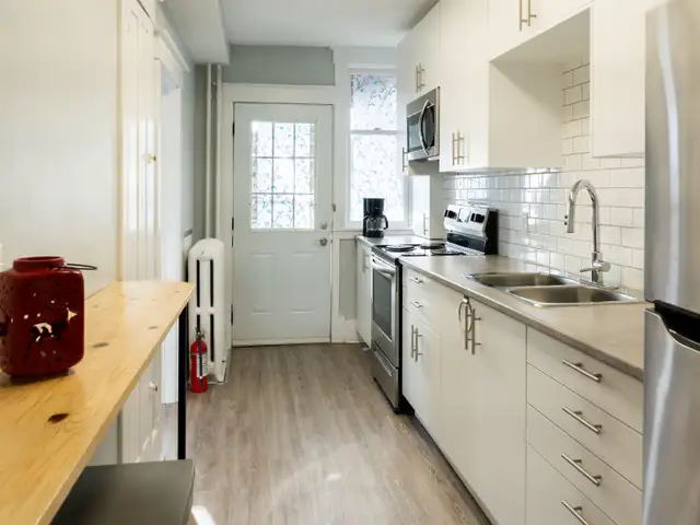 2bed/1bath Apartment for Rent in St. Thomas on Jul 1, 2026 - Photo 6