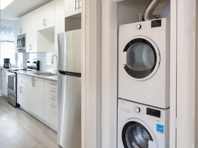 2bed/1bath Apartment for Rent in St. Thomas on Jul 1, 2026 - Photo 8