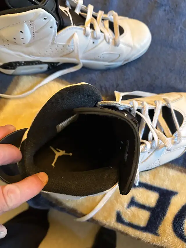 Air men’s Air Jordans Retro 6 - Photo 6