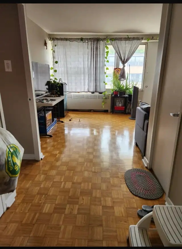 1 bedroom unit for rent from June 1st for 1800$ - Photo 2