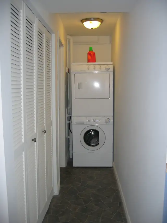 2 bedroom suite apartment in Willoughby area (Langley) - Photo 4