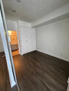 Toronto Financial District condo 1 1, 2 full washrooms  for rent - Photo 5