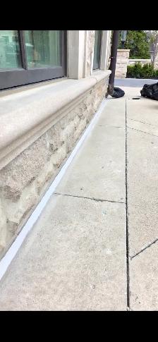 Windows caulking