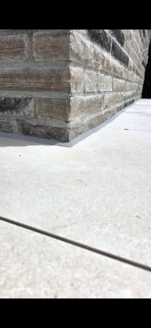 Windows caulking - Photo 3