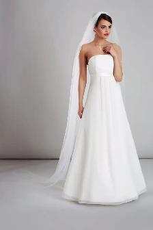 WEDDING DRESS FOR SALE PRICE $400 CALL MILENA 289 828 1134 PLS