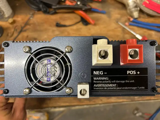 Samplex 600Watt 24v to 120v Inverter - Photo 3