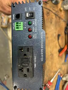 Samplex 600Watt 24v to 120v Inverter - Photo 4