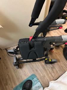Air and go folding wheel chair and walker - Photo 7
