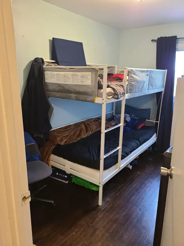 ODSP AND OW ACCEPTED sharing room with roomate available now - Photo 5