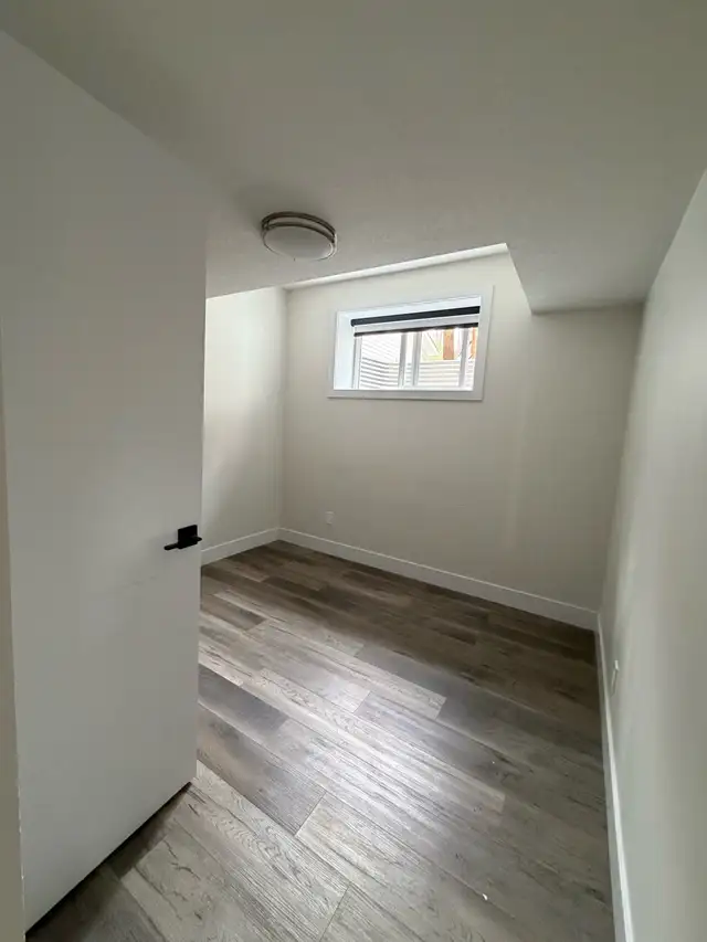 Beautiful New Basement Suite for Rent - Photo 5