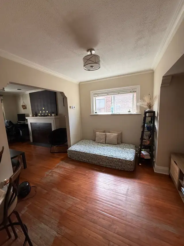 Spacious 2-Bed Home Near Cedarvale Station - Photo 7