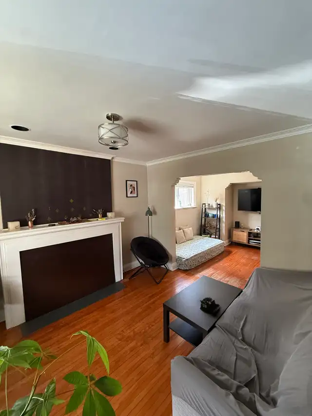 Spacious 2-Bed Home Near Cedarvale Station - Photo 8