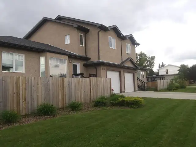 2 Bedroom suite near Canora, West Edmonton