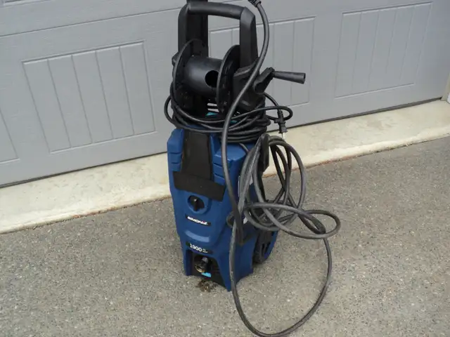 POWER WASHER with Hose ~ Works EXCELLENT MUST CALL THIS AD!