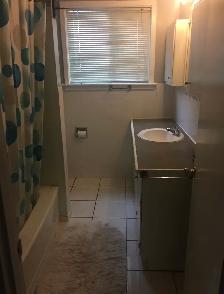 Room for Rent 900 WiFi utilities included - Photo 9