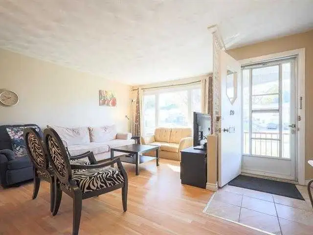 Duplex for Sale by owner - Photo 3