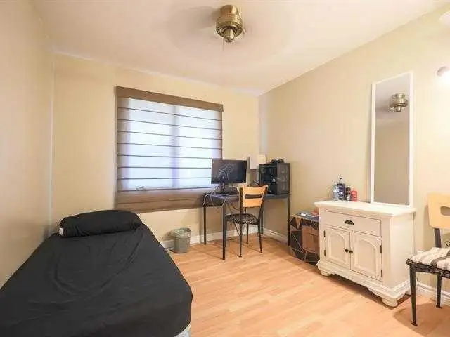Three Bedrooms Duplex Upper Unit for Rent - Photo 6