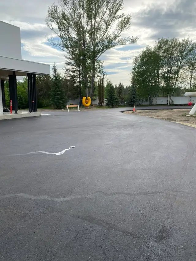 Concrete & Asphault Services - Photo 2