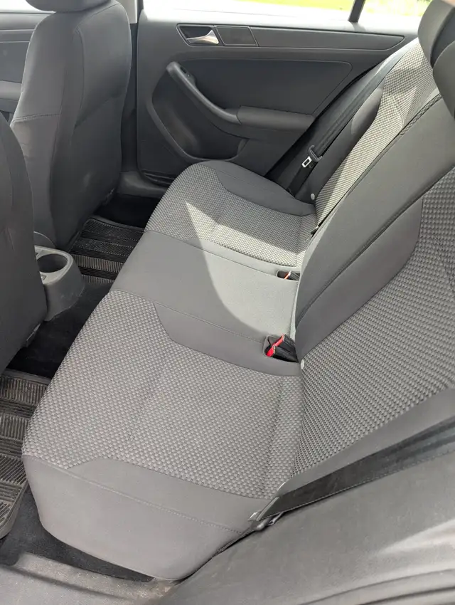 2012 Volkswagen Jetta Trendline Plus for Sale - Photo 8