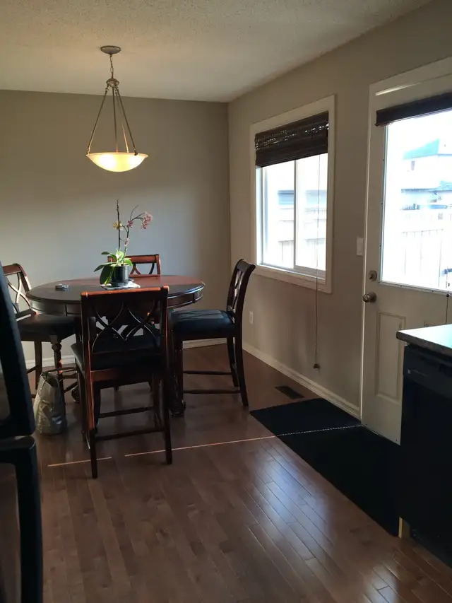 North West 3bdrm Clean Home in Desirable Neighborhood - Photo 5