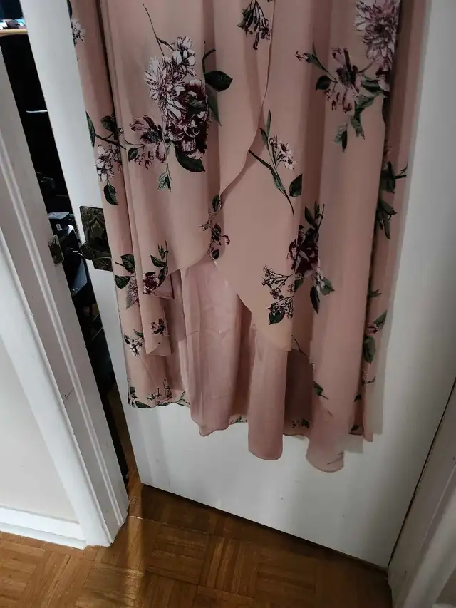Robe  neuve gr 14 ans fait grande de couleur rose fleury 12 - Photo 5