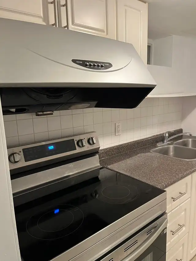 private 2 bedroom bsmt apt avail now - utilities   wifi included - Photo 4