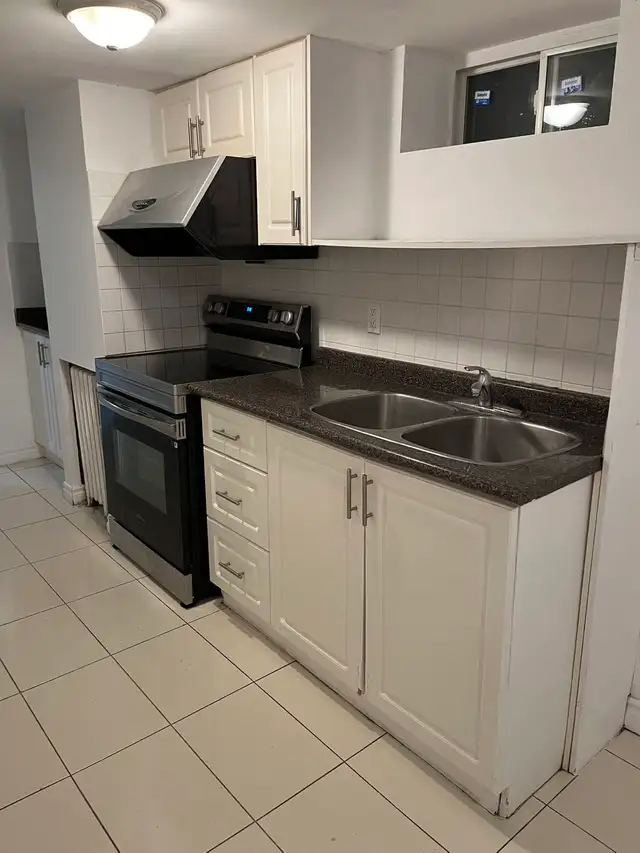 private 2 bedroom bsmt apt avail now - utilities   wifi included - Photo 5