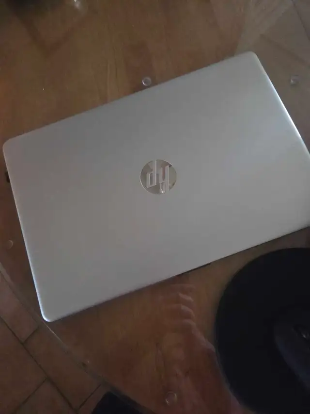hp i5 Windows 11 modèle ef2008ca Clavier lumière - Photo 3