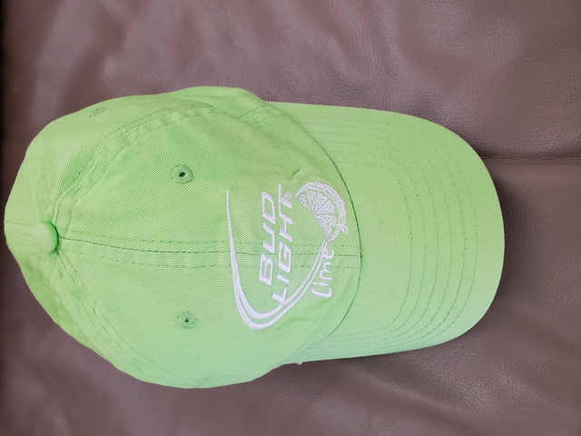 2CASQUETTES GOLF NEUVES 22'TOUR DE TETE AJUSTABLE: $5.00 CHACUNE - Photo 2