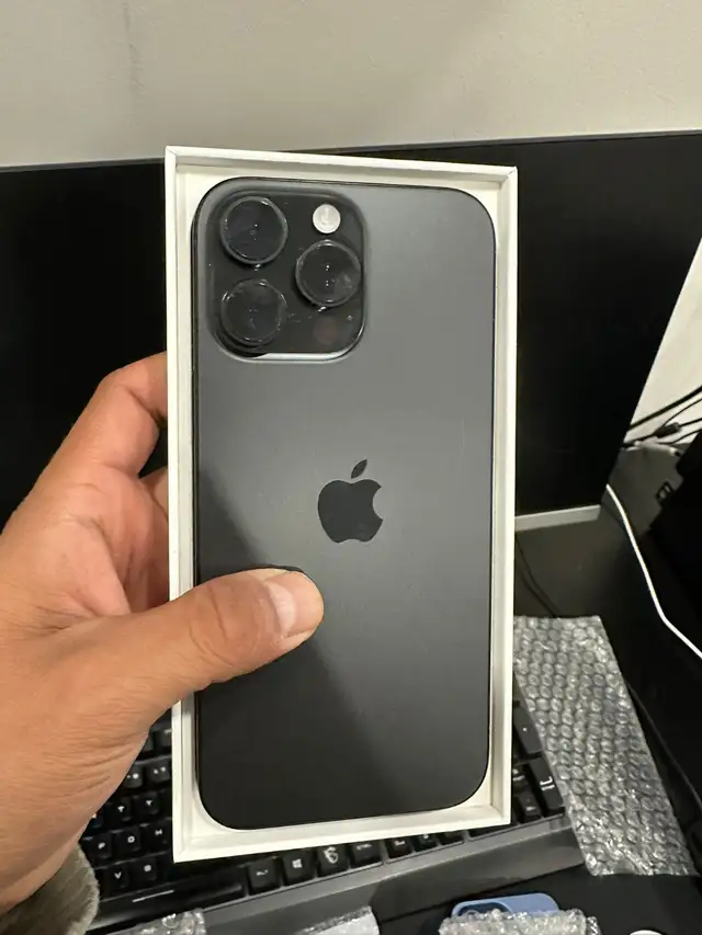 IPHONE 15 PRO MAX 512GB AIRPODS/CHARGER SET/DELIVERY - Photo 2